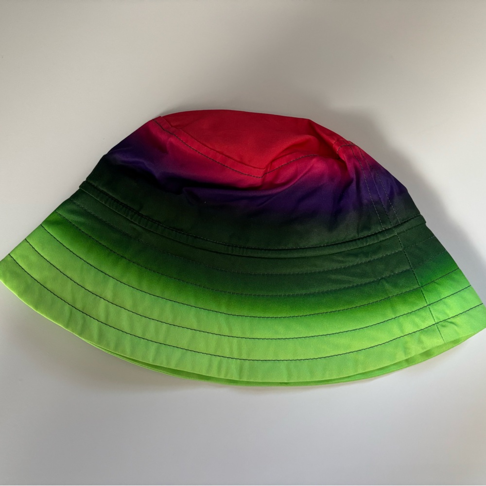 Dries Van Noten Gulia Ombre Bucket Hat
Xs/s